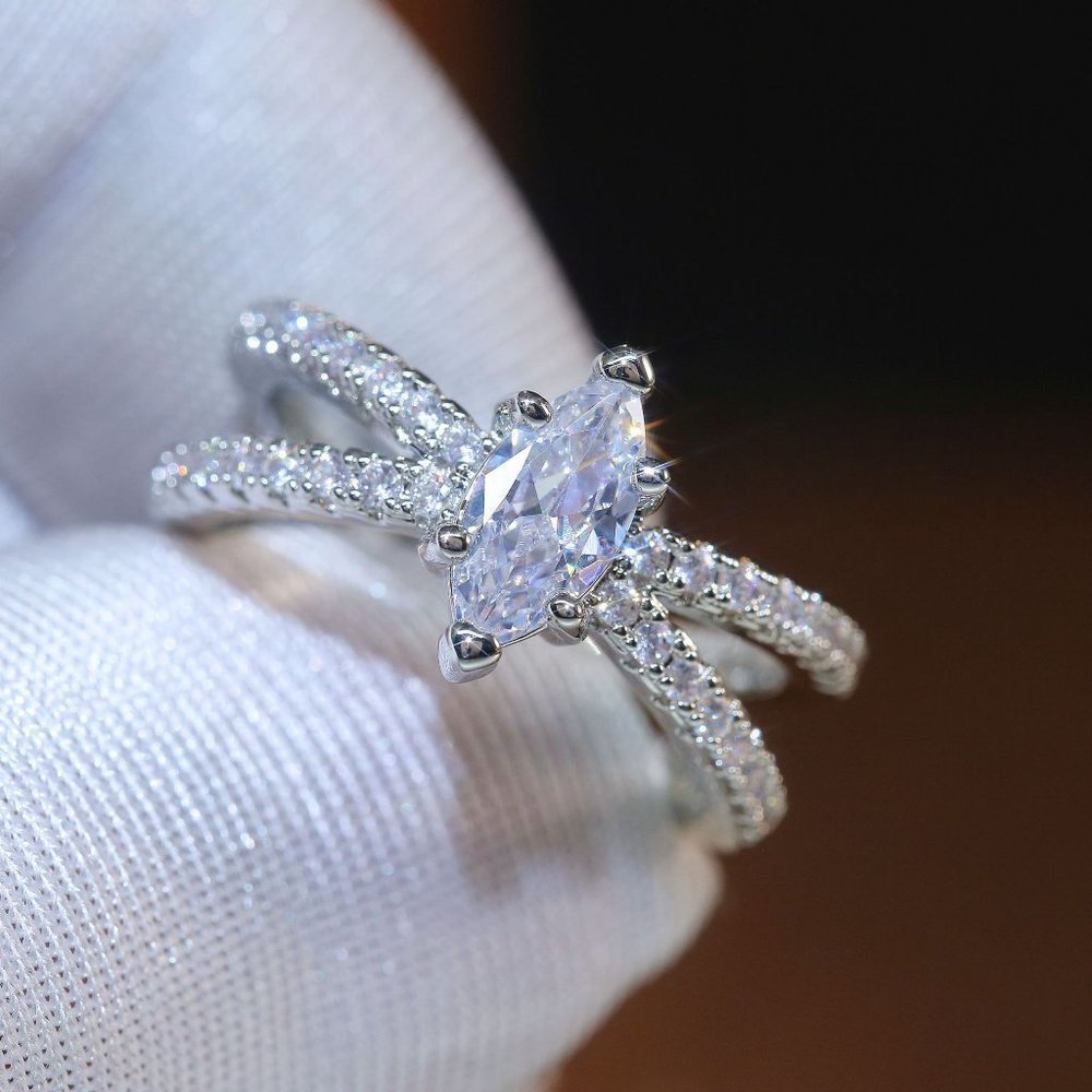 💝 Beautiful White Marquis Zircon Micro Pave Trendy Wedding Ring Women PD024